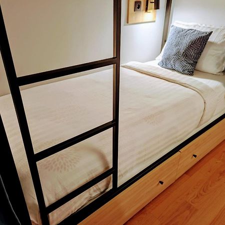 Cosy Koala Hostel Тбилиси Экстерьер фото