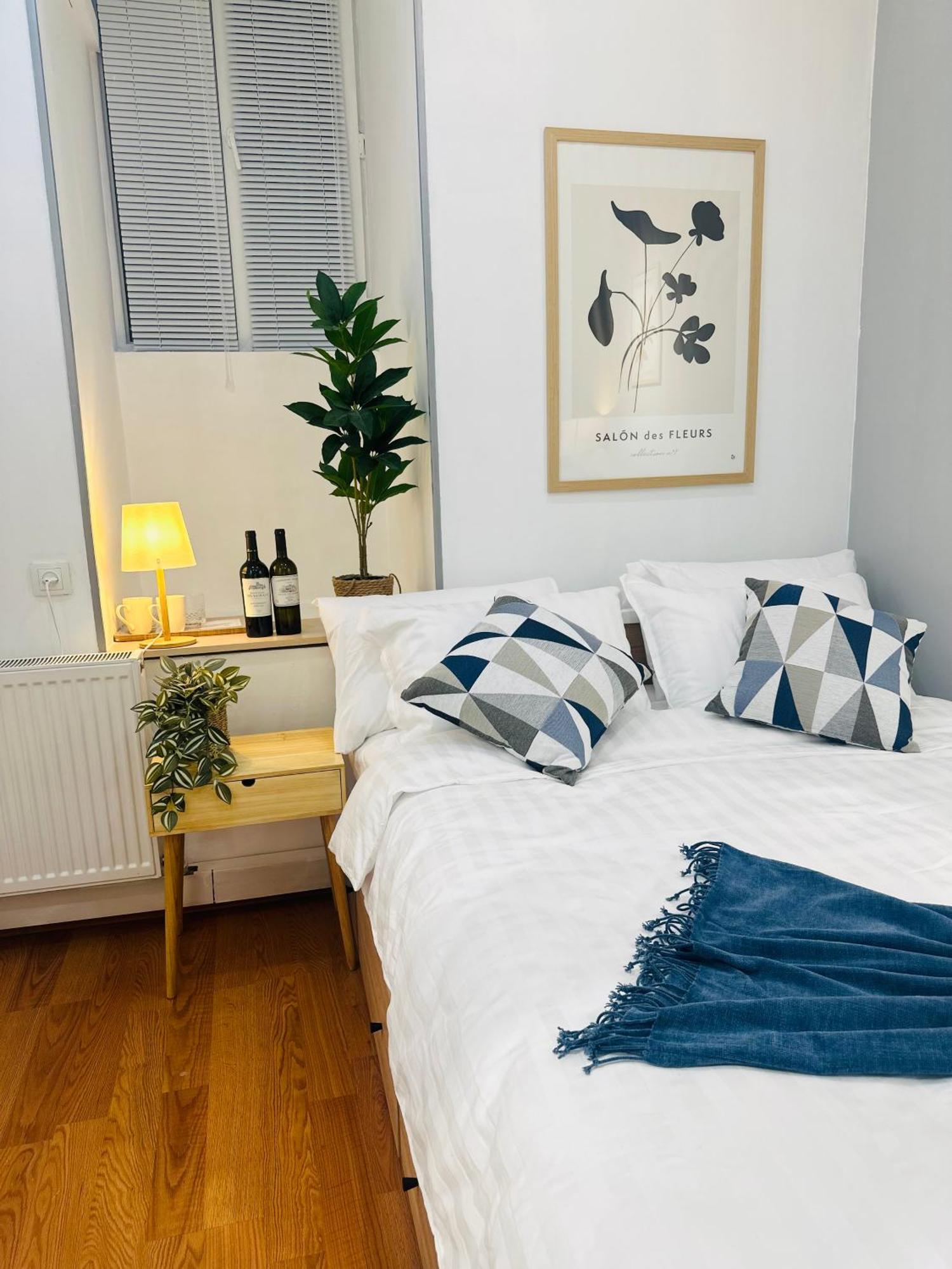 Cosy Koala Hostel Тбилиси Экстерьер фото