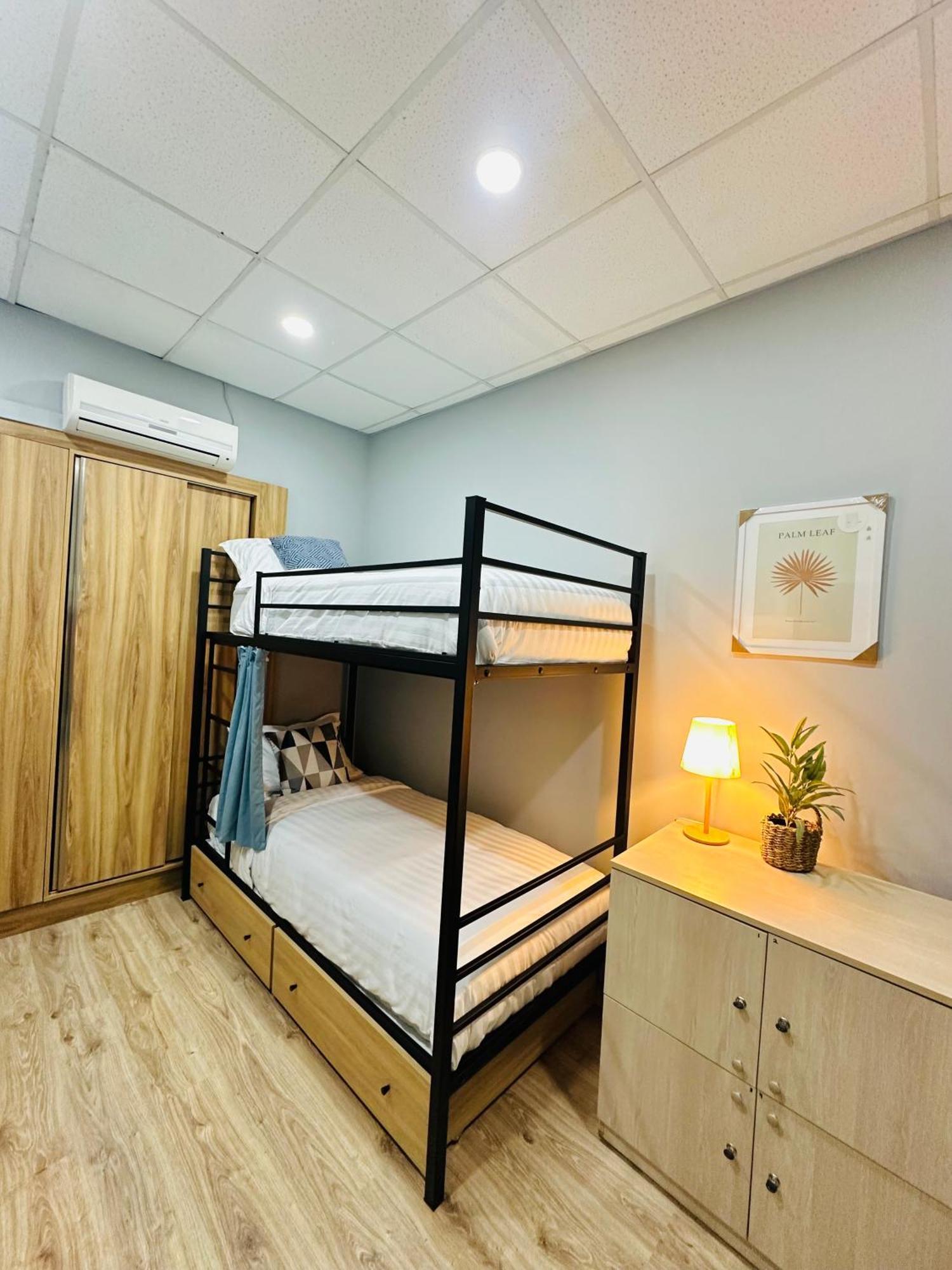Cosy Koala Hostel Тбилиси Экстерьер фото