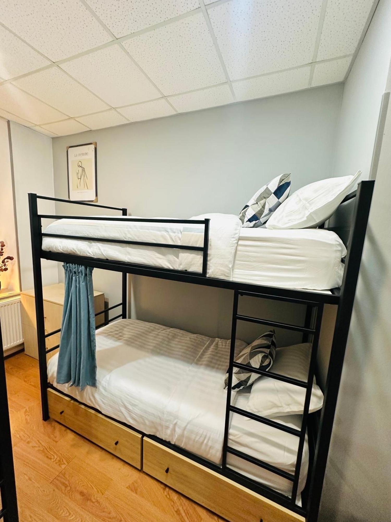 Cosy Koala Hostel Тбилиси Экстерьер фото